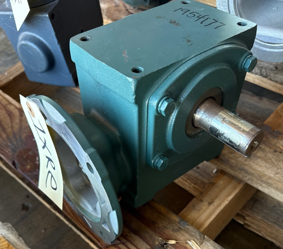 TIGEAR/2 BALDOR GEAR REDUCER 1XRE MOD 20Q20L56 1750 RPM 20 TO 1 RATIO 1.34 HP MA