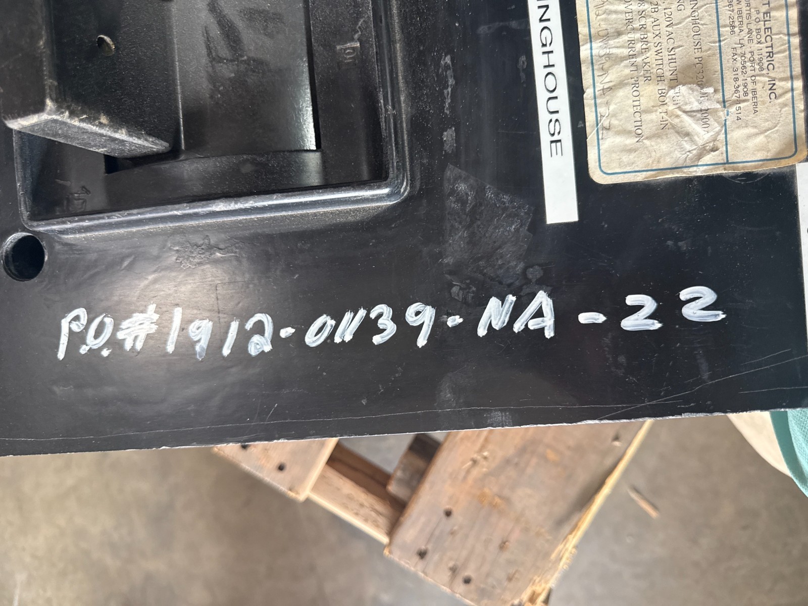 Refurbished Westinghouse Breaker 2000 AMP MOD PC32000F 2KA PC FR 3P 600V 2000 A 2YW6 2YW7