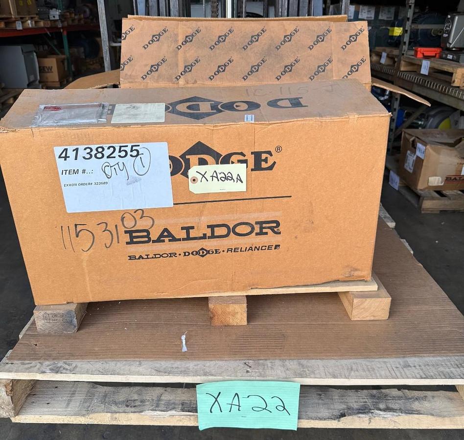 BALDOR / DODGE GEAR MOTOR 4138255 XA22A 3/4 HP 1725 TO 97 RPM 230/460 3 PH