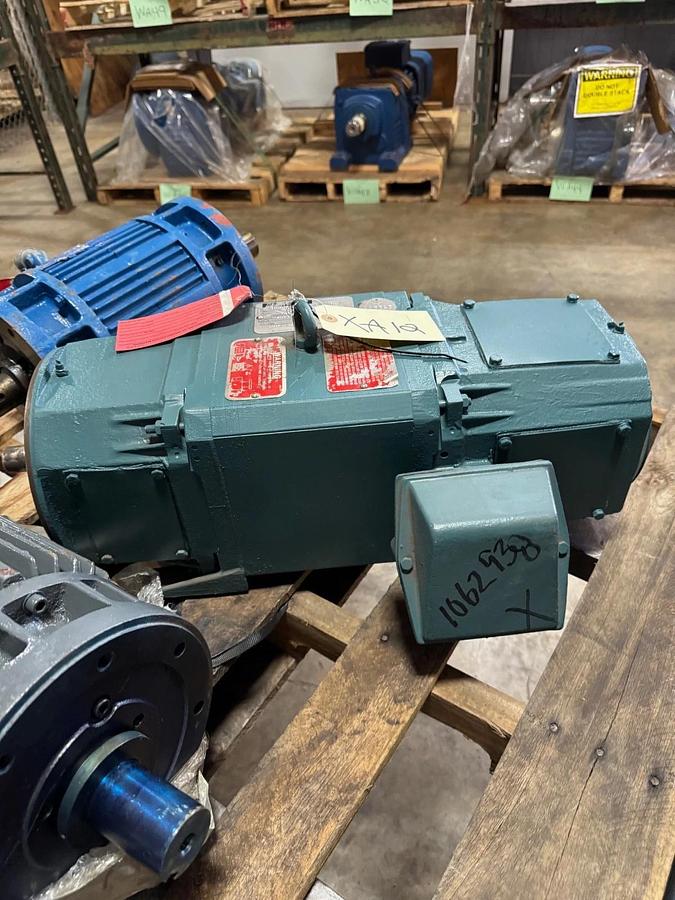 RELIANCE 3 HP DC MOTOR XA12 1750 RPM 180 VDC 14 AMP FRAME C1812ATGZ