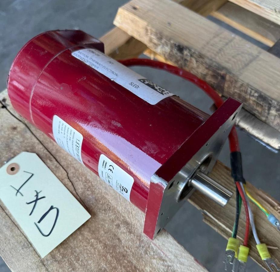 PACIFIC SCIENTIFIC 1.8 HP STEP MOTOR 1XD MOD E42SLHC-LSS-NS-02 1500 RPM 65 V DC