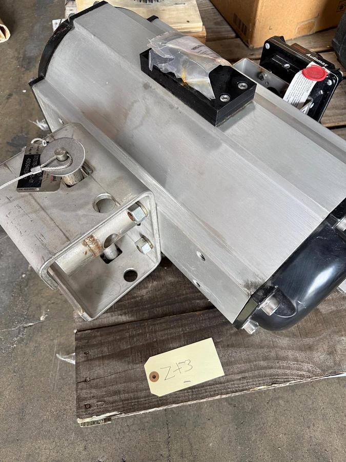 AUTOMAX ACTUATOR MODEL ZNA250S10 150 PSI  ZT3
