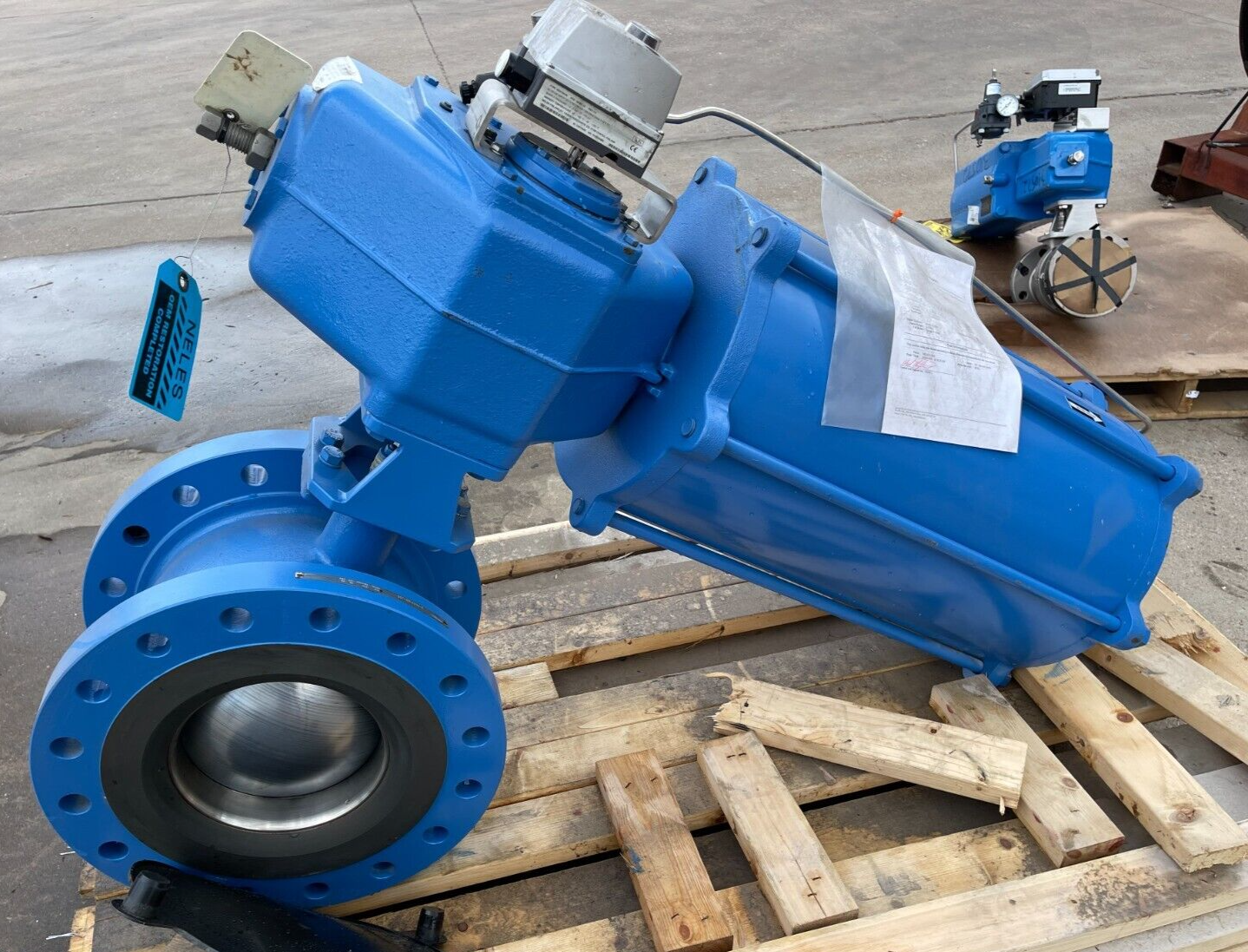 12" 300 RF BALL VALVE NELES JAMESBURY Q-REDA12DJJST WCB X 316 SS WITH ACTUATOR