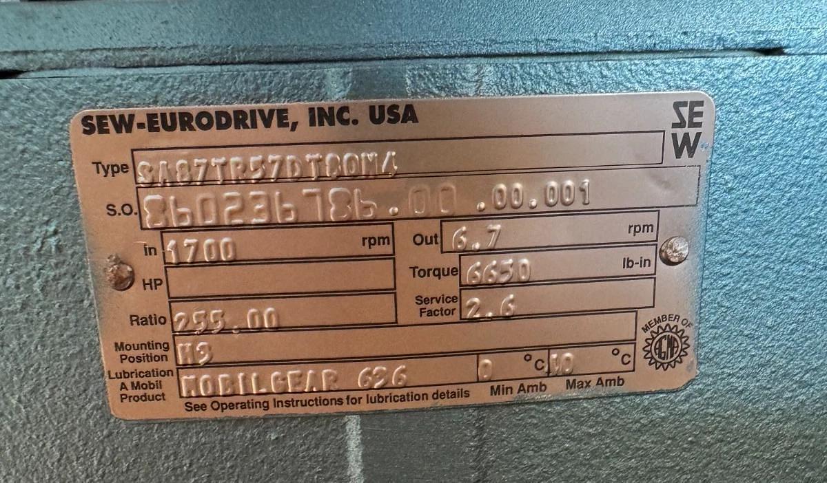 SEW-EURODRIVE GEAR MOTOR NN1 1HP MOD DFT80N /SA87TR57DT80N4 1700 RPM IN 6.7 OUT