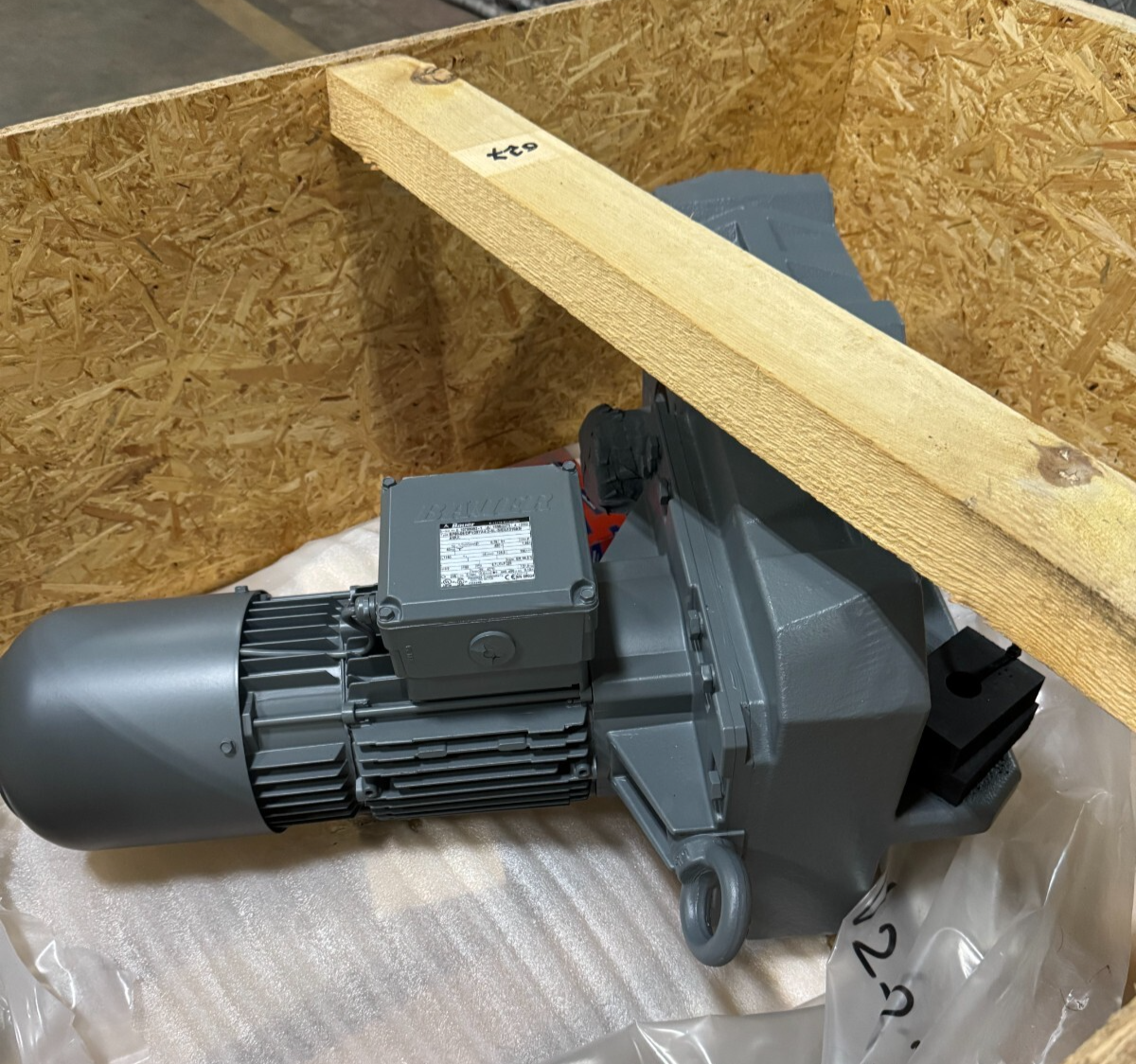 Bauer Gear Motor Z  BF60-05/DPV09YA4-2-SL-S/ESX010A9AMUL 1750 TO 14 RPM 480 V