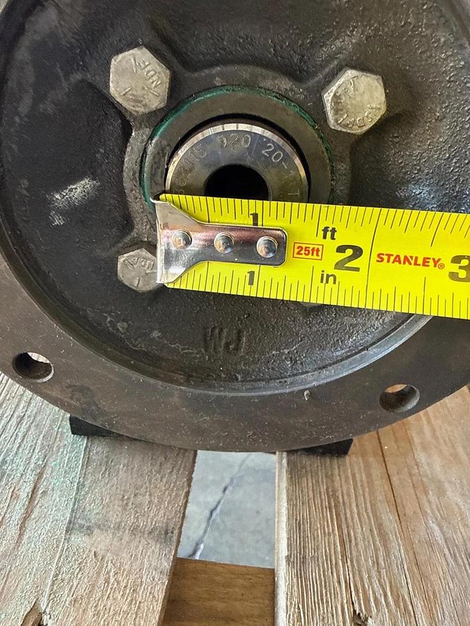 WINSMITH GEAR REDUCER 1XVC MOD E20MDNS31000DN 1750 RPM IN 20 TO 1 RATIO INPUT HP