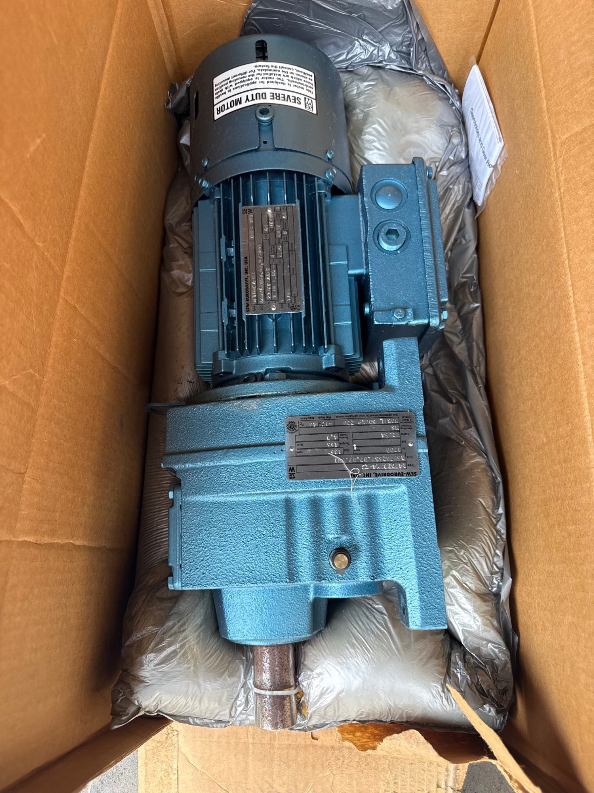 SEW-EURODRIV GEAR MOTOR 1XIA MOD DFT80N4-KS R47DT80N4-KS  1700 TO 136 RPM 1 HP