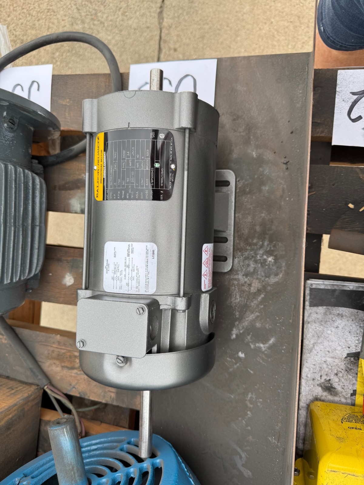 BALDOR DC MOTOR DOUBLE SHAFTED JJ3 .5 HP MODEL 34-7537-2684G1 1750 RPM