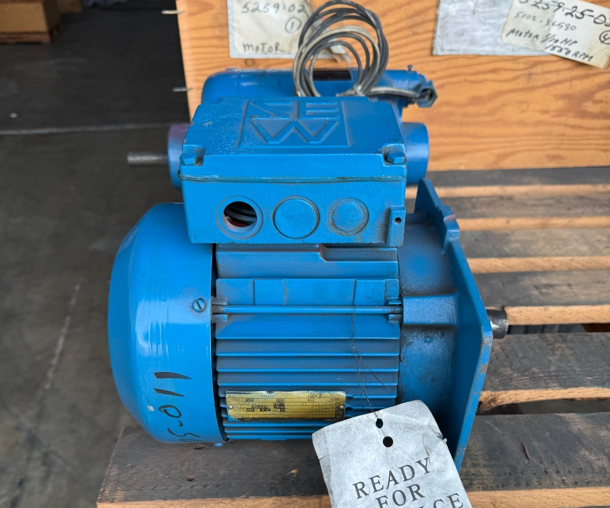 EURODRIVE MOTOR DD1 1.5 HP MODEL DF22DT90S4 2275/455 RPM 230/460 V 3 PH 4.8/2.4