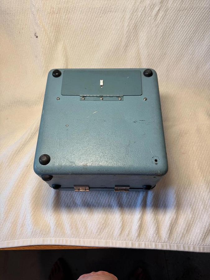 FOXBORO MAGNETIC FLOWMETER AB10 MOD 8120-6 118/236 V 1.5 AMP