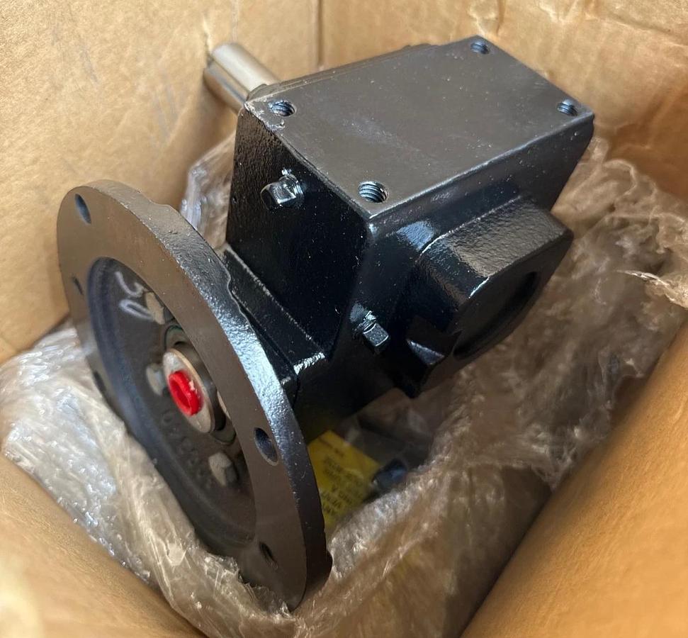 SE ENCORE WINSMITH GEAR REDUCER 1XIC MOD E-17MDNS31000FT 1750 RPM IN 50 TO 1 RAT