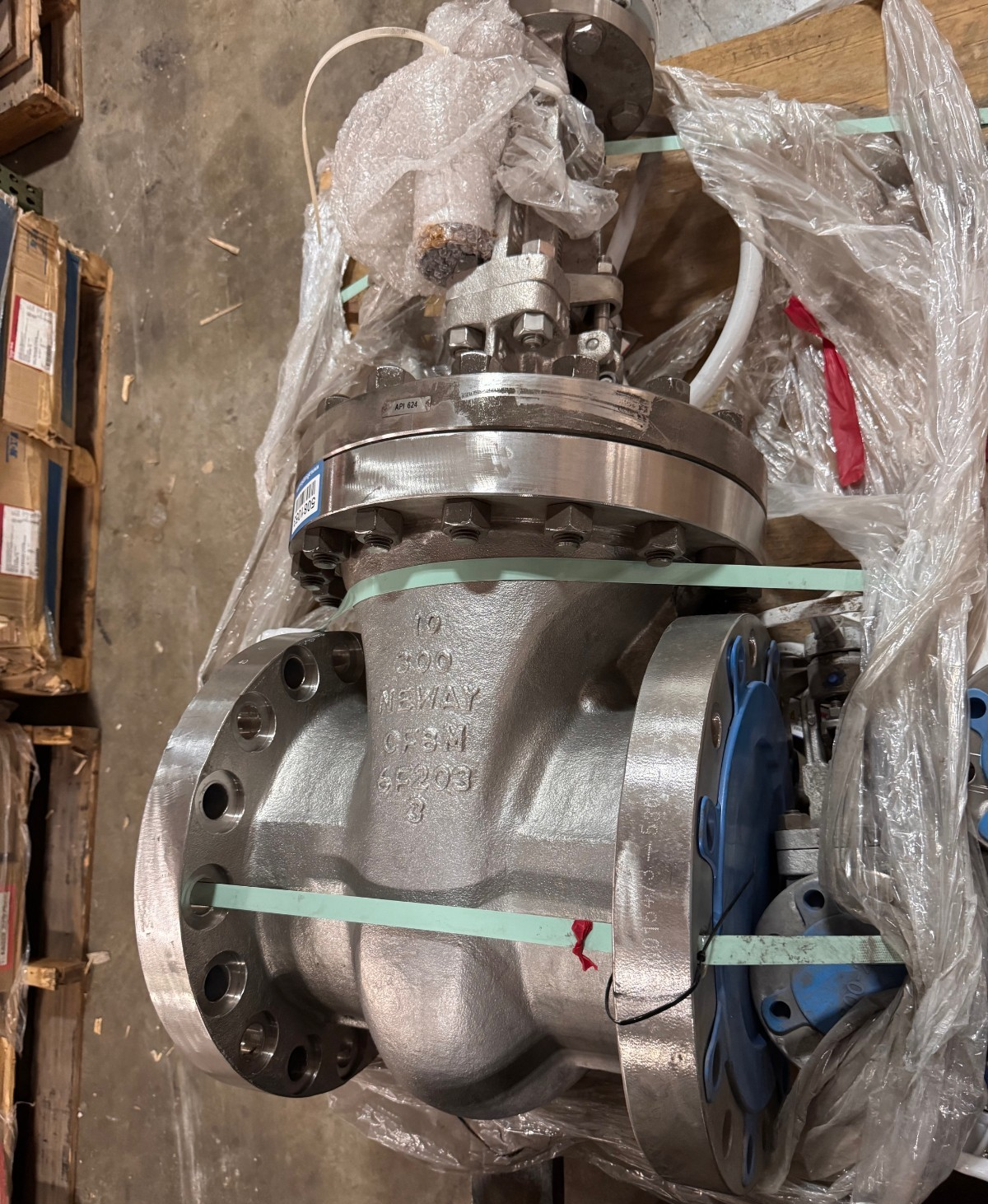 Used 10" 300 RF GATE VALVE 316 SS BODY W MTR'S 2YM1 NEWAY MODEL 10G3RG12-6-GRA-ULE1