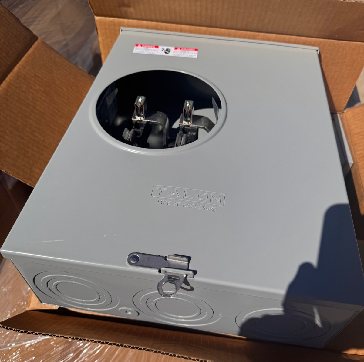 Talon Metering 200 A Single Position 4 Jaw Ringless Meter Socket BOX OF 2