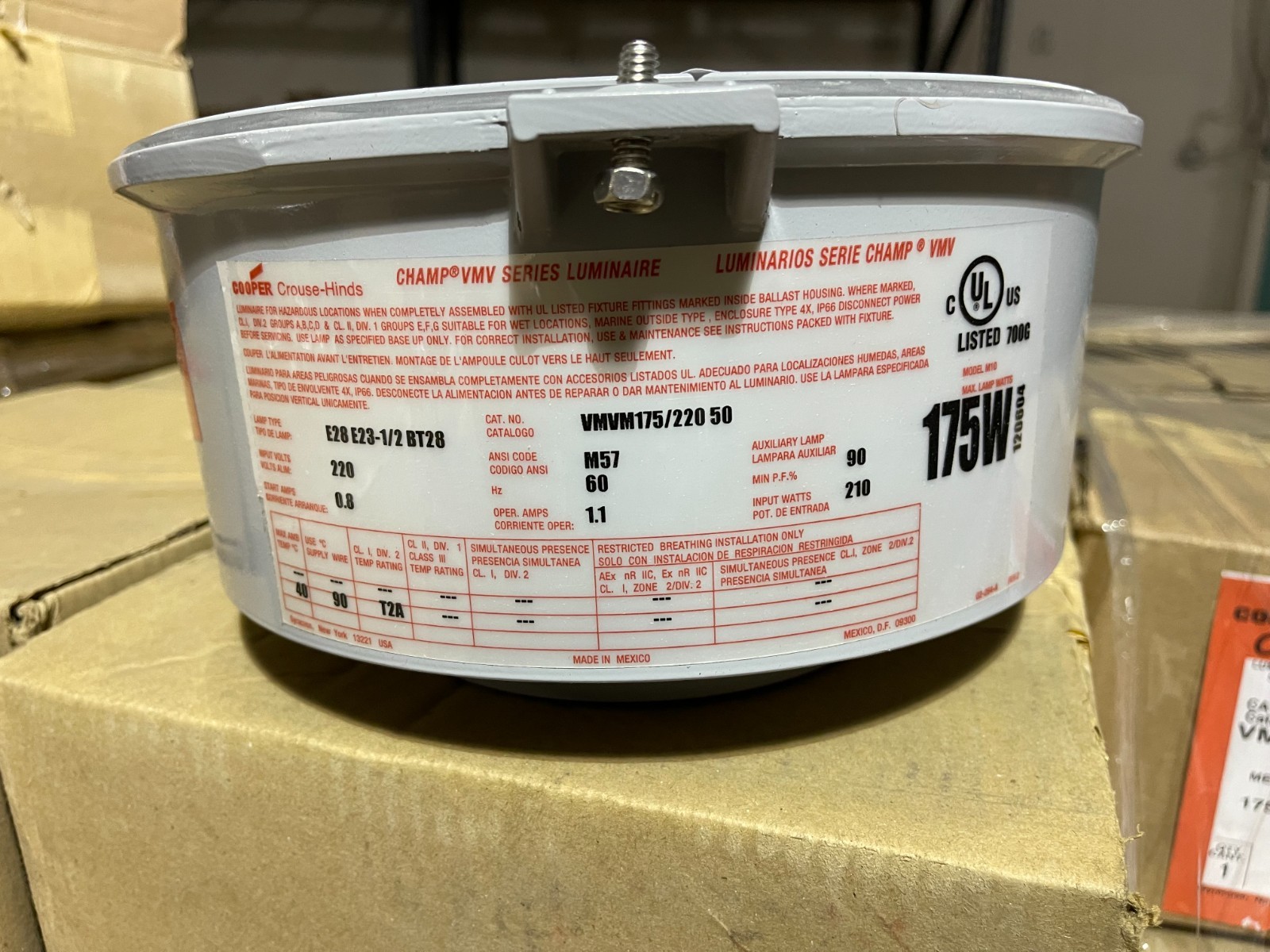 COOPER CROUSE HINDS CHAMP VMVM175/220 50 AD9 METAL HALIDE 175 WATT 220 V