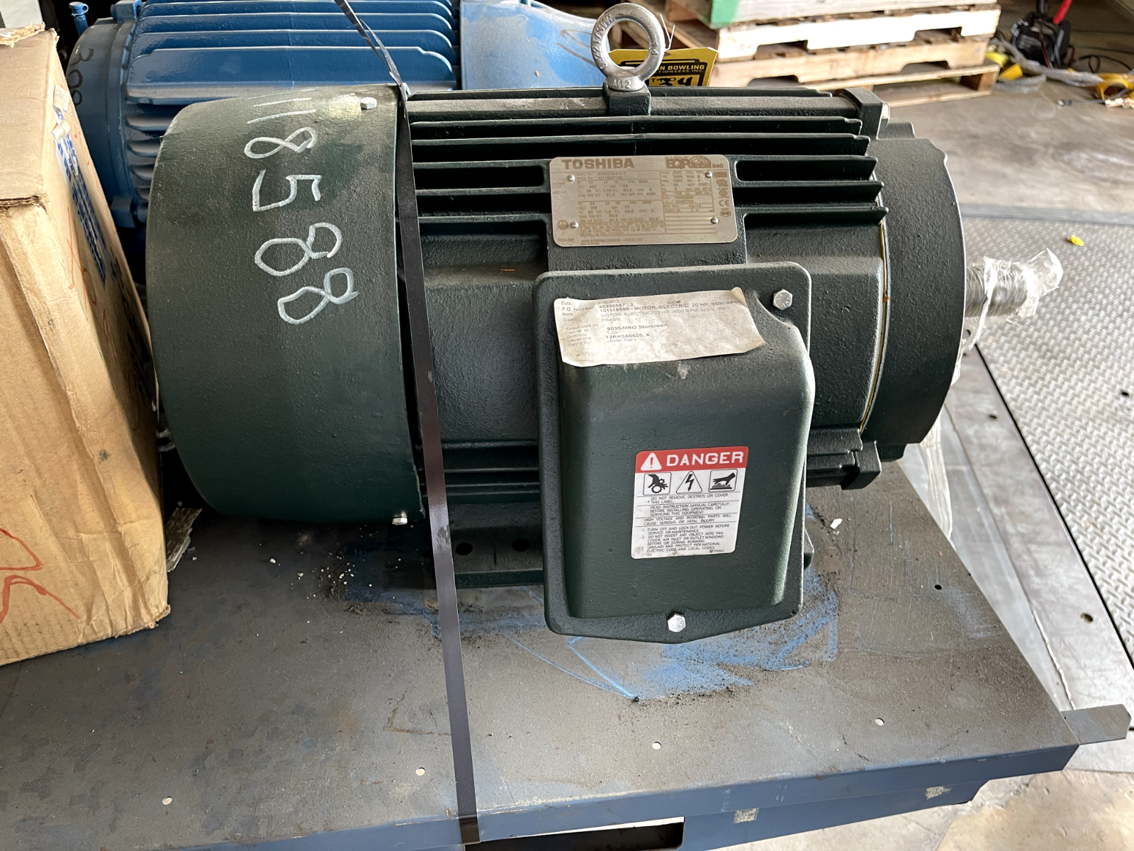 20 HP MOTOR TOSHIBA 3520 RPM 460 V FRAME 258T