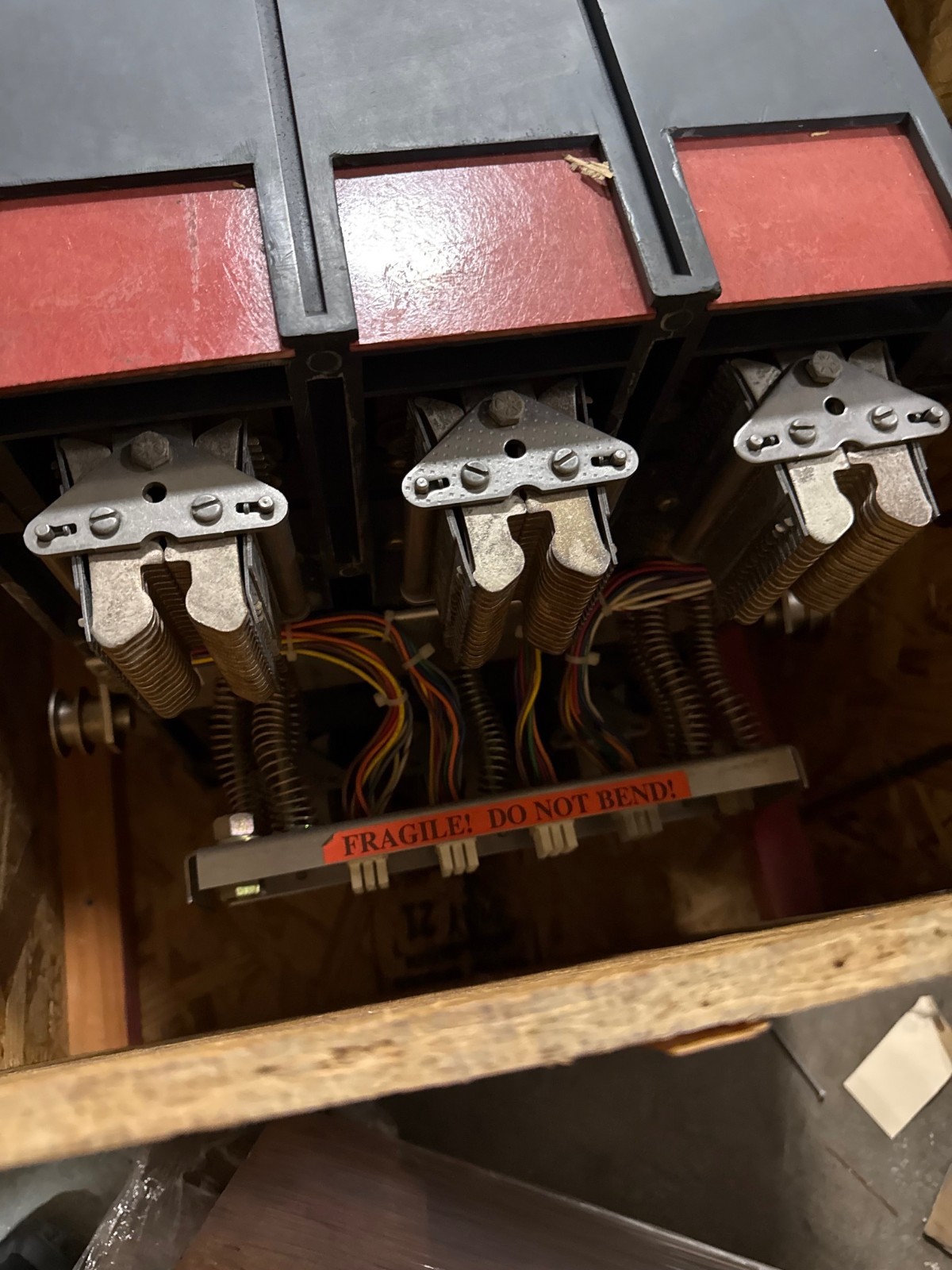 Refurbished BREAKER CUTLER-HAMMER SPB-100 MODEL SPBR330R 3000 AMP BREAKER 3000 AMP TRIP PLUG