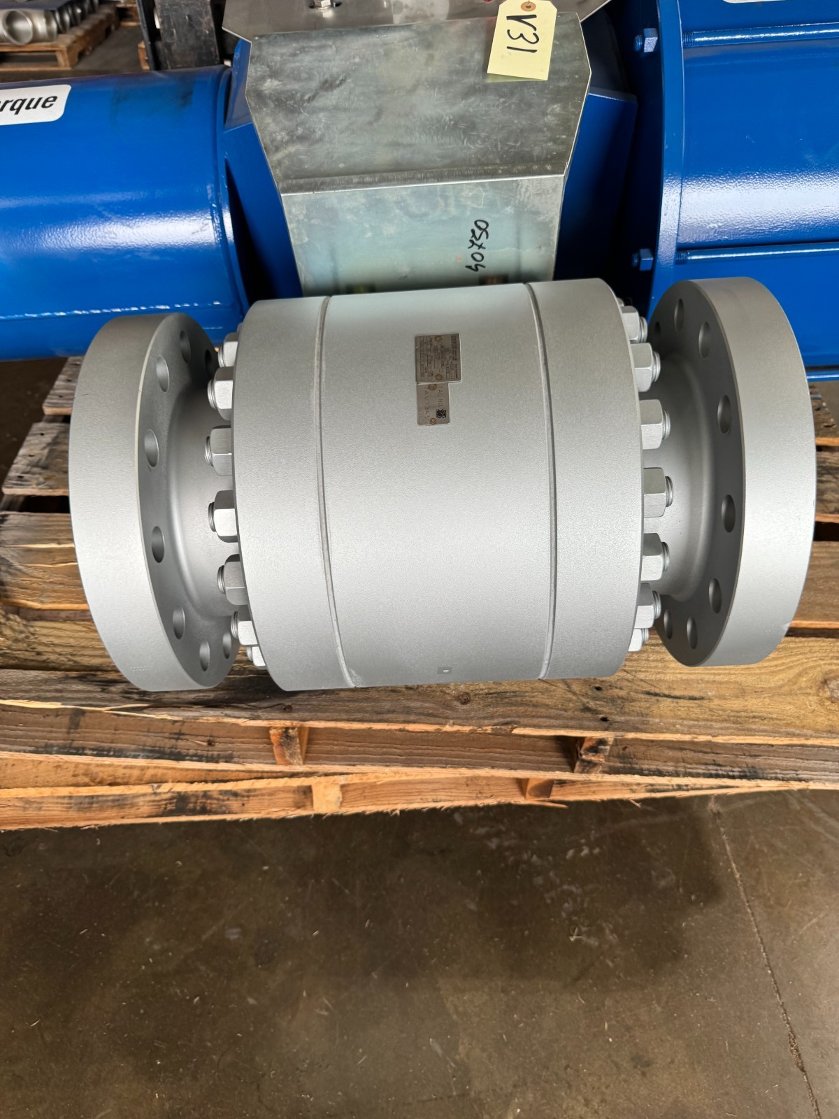 Used LIMITORQUE ACTUATOR LPS-25A-585B-RC2-3 with  ARGUS 6" 900 RF FP BALL VALVE