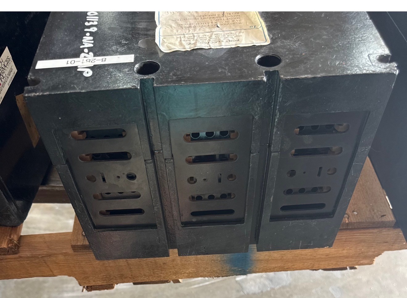 Refurbished Westinghouse 2500 AMP BREAKER PC32500F 2KA PC FRM 3P 600V 1600 A TRIP 2YW3 2YW4