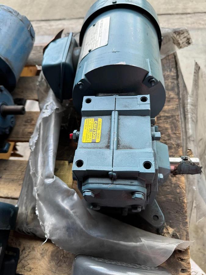 Regal-Beloit Gear Motor CC1 3/4 HP MOD CK75ETW-21AL30LE/F 1725 TO 58 RPM 230/460