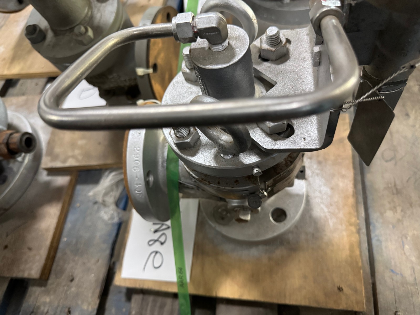 CONSOLIDATED 11/2" 300 X 2" 150 RELEIF VALVE VA8E WCB WITH PILOT 39PV07-2-CC-E-S