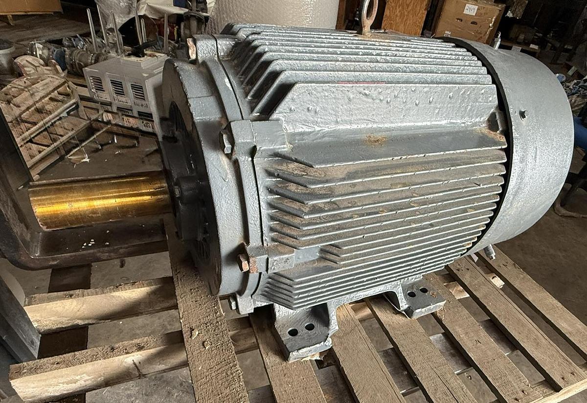 Refurbished SIEMENS DUTY MAX MOTOR 60 HP MODEL RGZSD 2YZ5 860 RPM 575 V