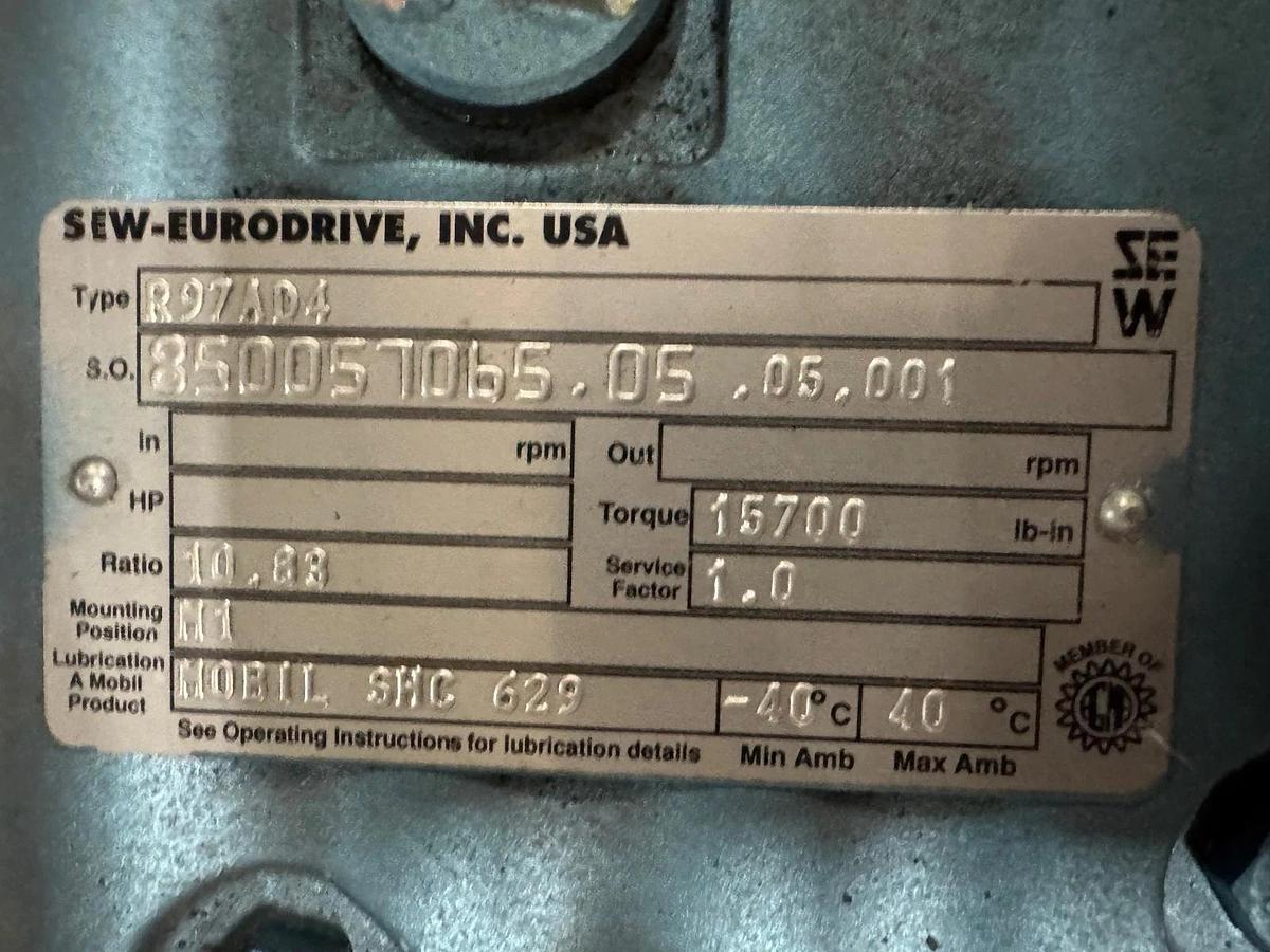 SEW-EURODRIVE GEAR REDUCER WA55 MOD R97AD4 10.88 RATIO 15700 TORQUE