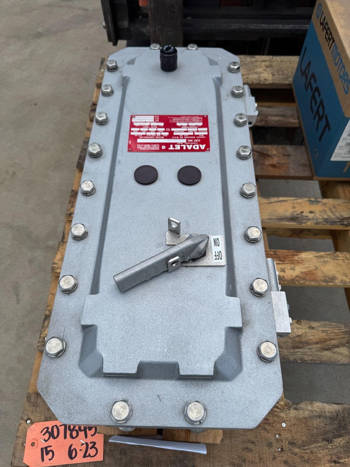 ADALET EXPLOSION PROOF BREAKER BOX ENCLOSURE XCBSAQ N4 AD11A