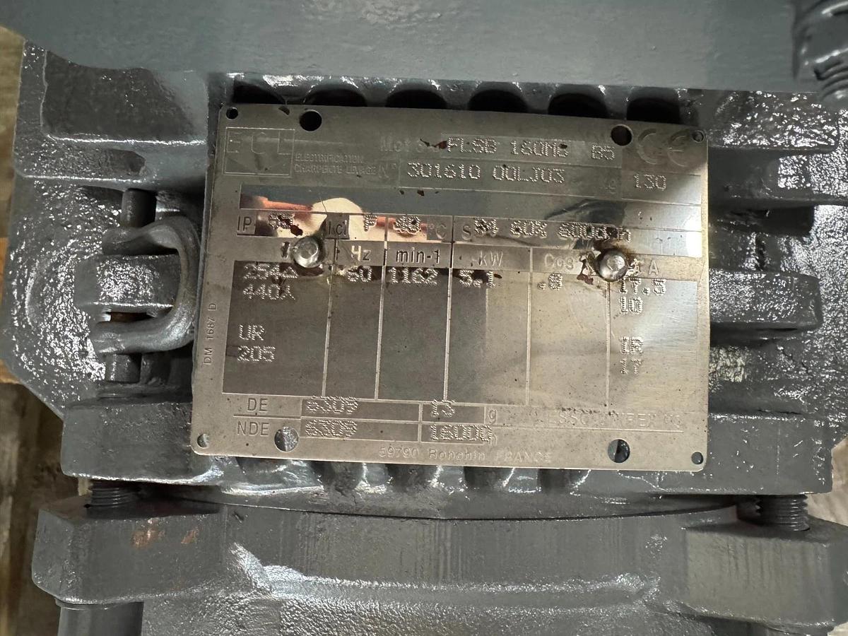 PATAY CRANE MOTOR Y1 Y2 7 HP MODEL FLSB 160M6 B5 1200 RPM 254/440 V 3PH 42/20AMP