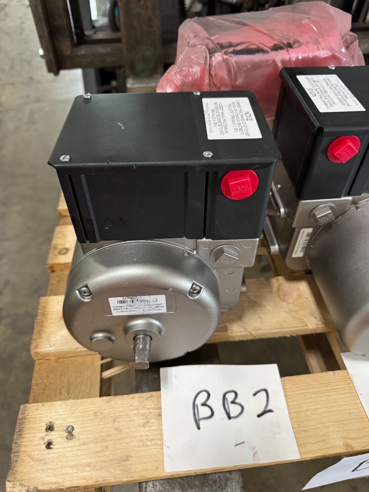 Honeywell Actionator Motor M740A 1020 BB1 120 V  AC 1 PHASE