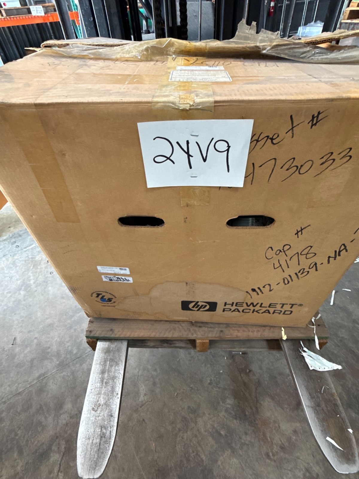 Refurbished WESTINGHOUSE 2000 AMP BREAKER MODEL PC3200FCSN 2YV9 FRAME 3P W/DRAWOUT