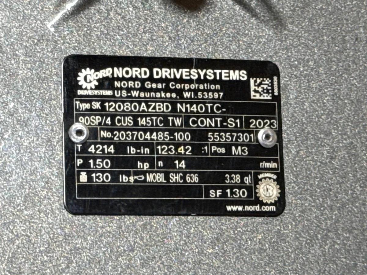 Used NORD GEAR MOTOR 2YAA MOD SK90SP/4 CUS 145TC TW 1740 INPUT  RPM 123.4 TO 1 RATIO