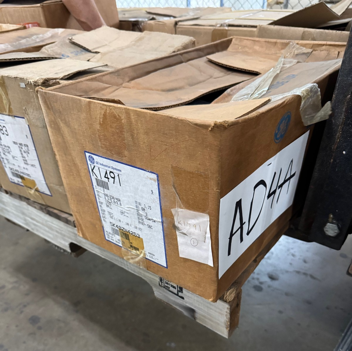 GE 2 HP MOTOR AD4A K1491 5K49ZN4253 1725 RPM 208/230/460 V 6.2-5.8/2.9 A FR 56