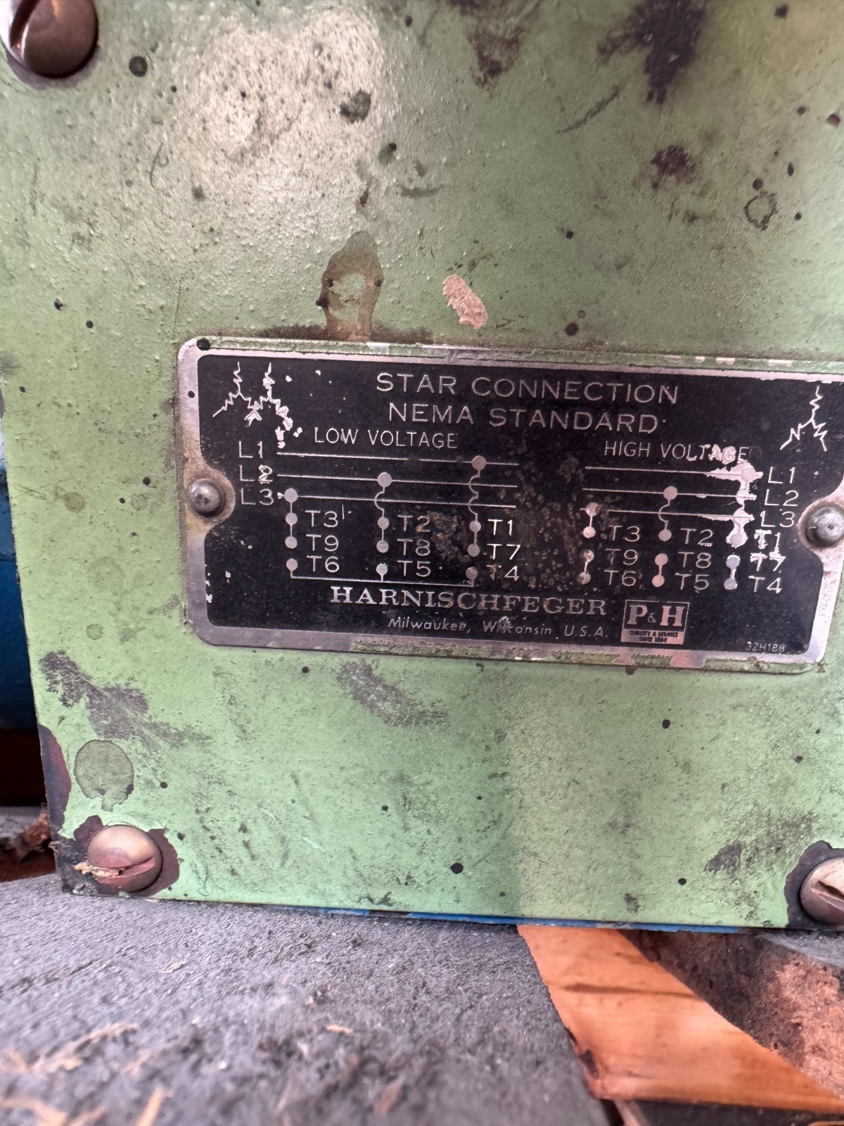 P&H CRANE MOTOR 10 HP RR4 MODEL HE-H256RX  1710RPM 230/460 V 26.6/13.3 AMP 3 PH