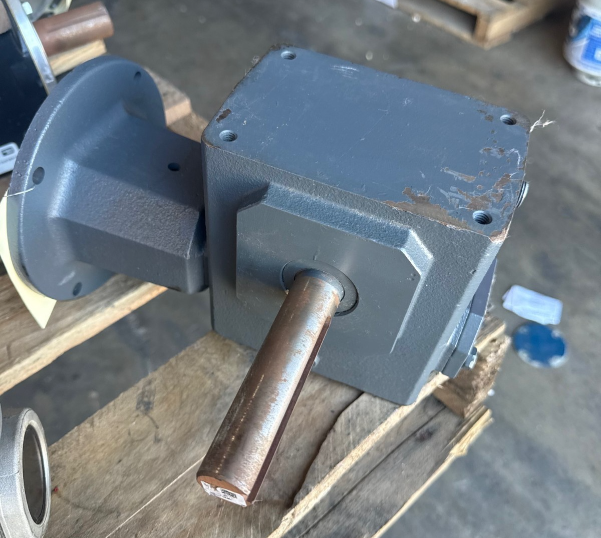 IRON MAN GROVE GEAR REDUCER 1XQA MOD GRG-BM=821-15-L-156 1.887 HP 1750 15 TO 1 R