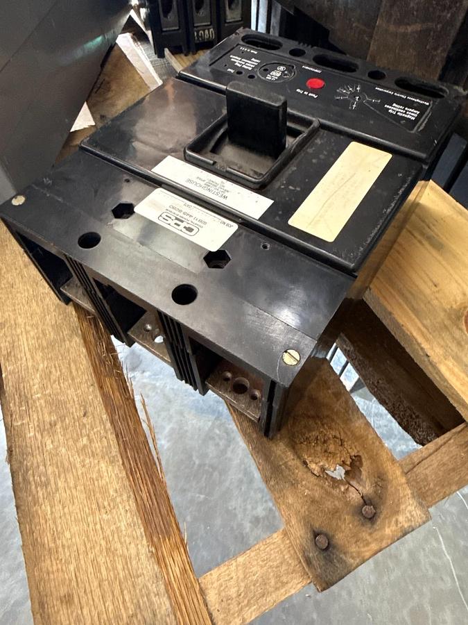 Refurbished WESTINGHOUSE 600 AMP SELTRONIC BREAKER  2YX7 MODEL LC3600F LC FRAME 3P 600V