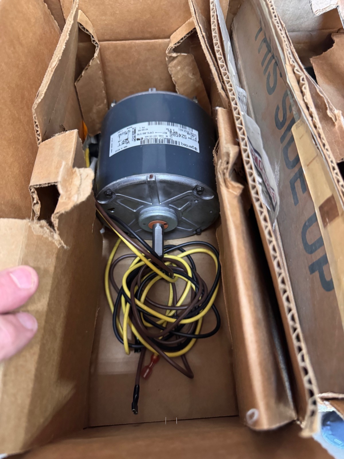 GENTEQ Motor 1/8  HP MODEL HC 35GE 461  S245BS ZJ2 ZI5 825 RPM 400/460 V .5 AMP