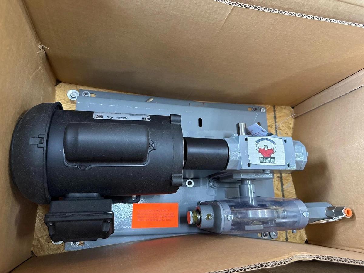 IRON MAN GEAR MOTOR W RELIEF VALVE 2XSA 2XSB MOD NH-T-821-50-D SP 50 TO 1 RATIO