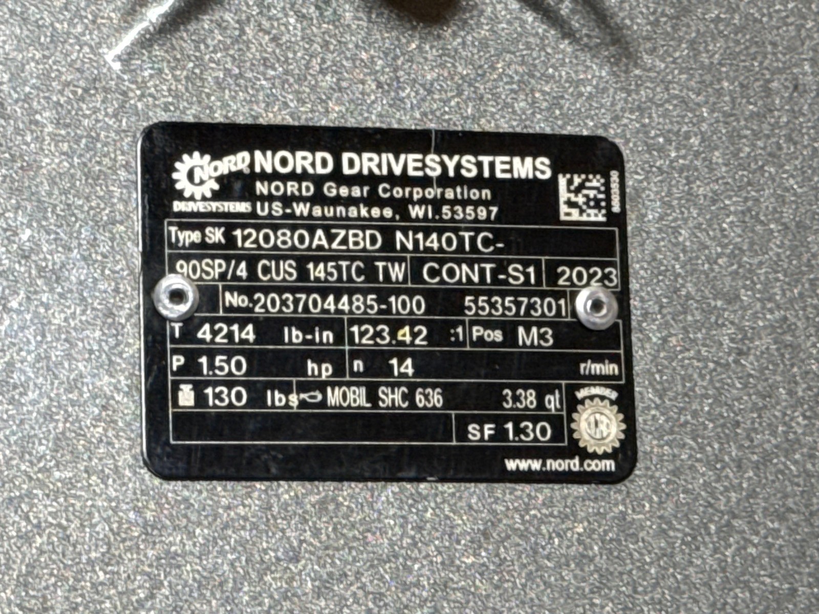 Used NORD GEAR MOTOR 2YAA MOD SK90SP/4 CUS 145TC TW 1740 INPUT  RPM 123.4 TO 1 RATIO