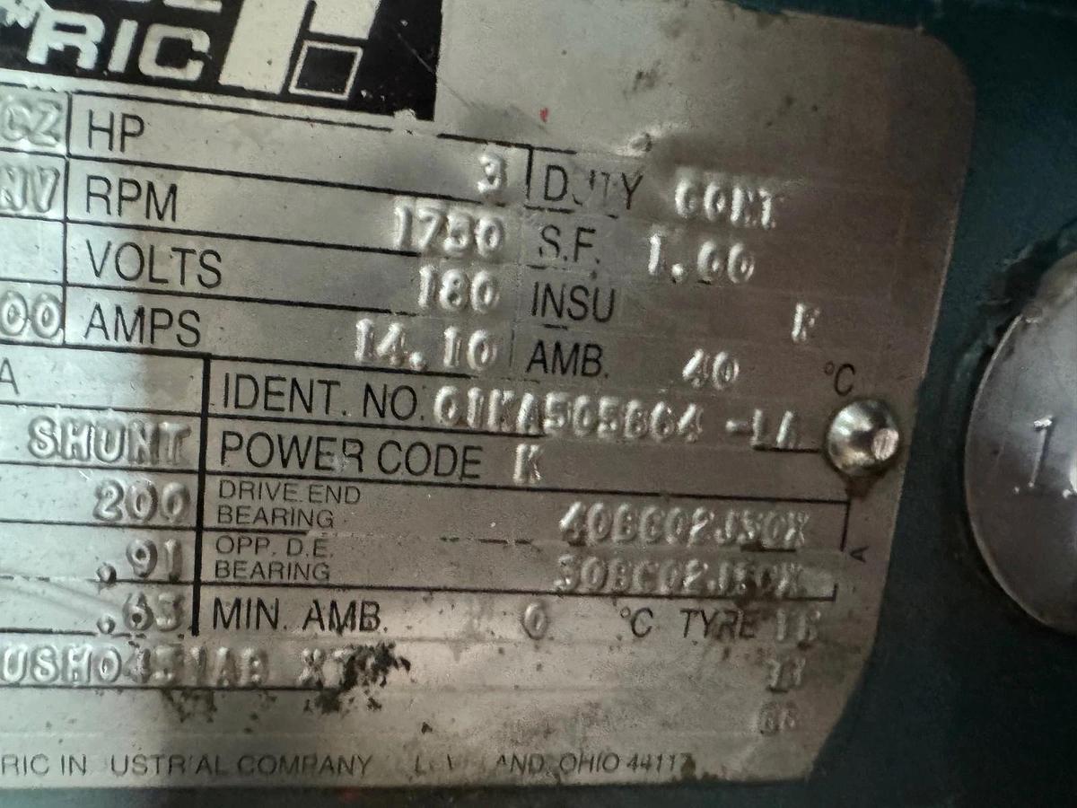 RELIANCE 3 HP DC MOTOR XA12 1750 RPM 180 VDC 14 AMP FRAME C1812ATGZ