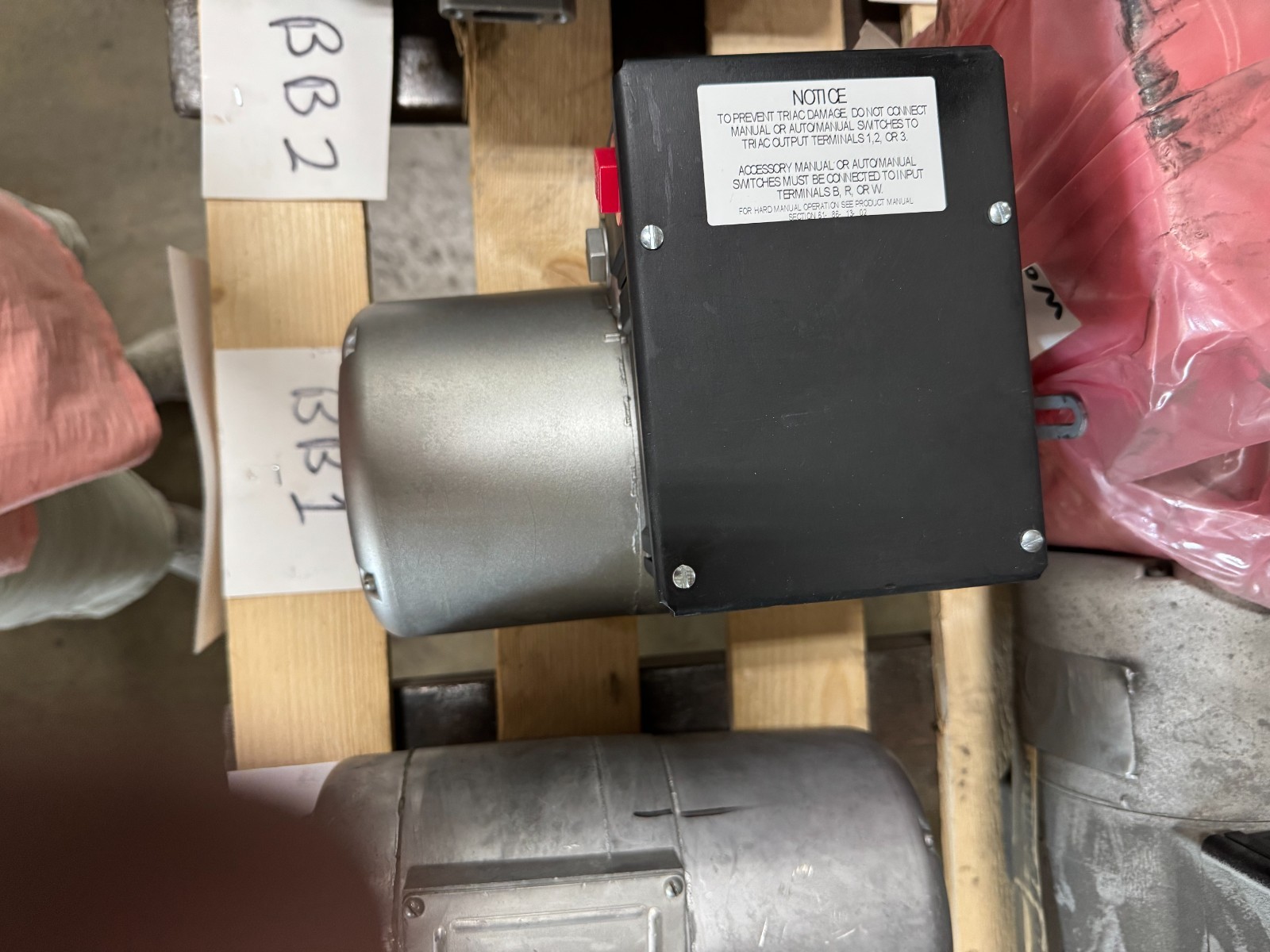 Honeywell Actionator Motor M740A 1020 BB1 120 V  AC 1 PHASE
