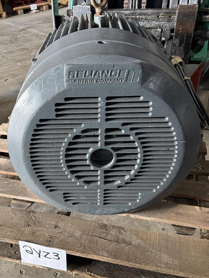 Refurbished RELIANCE AC SQUIRREL CAGE MACHINE MOTOR 30 HP MODEL M3091 2YZ3