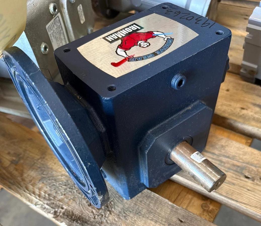 IRON MAN GROVE GEAR REDUCER 1XVD 1XXG 1XXHMOD GRG-BMQ-821-15-R-56 1.887 HP 1750