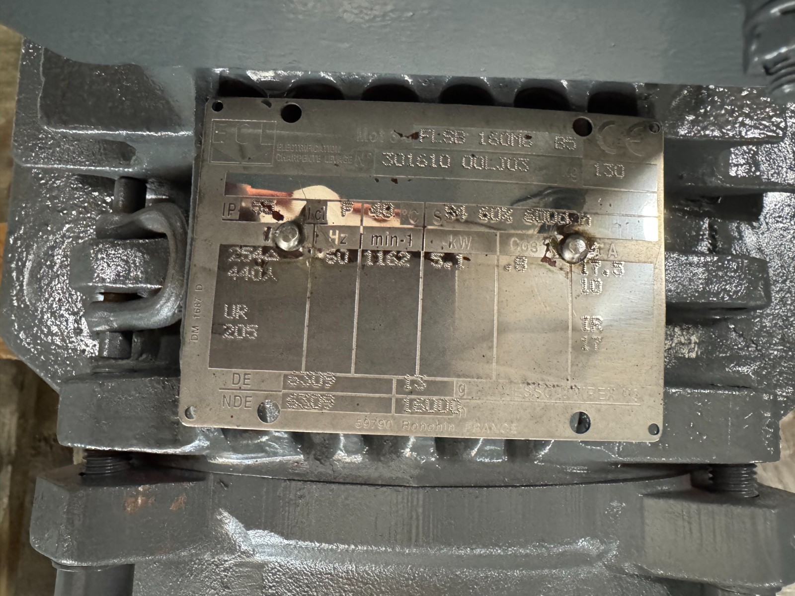PATAY CRANE MOTOR Y1 Y2 7 HP MODEL FLSB 160M6 B5 1200 RPM 254/440 V 3PH 42/20AMP