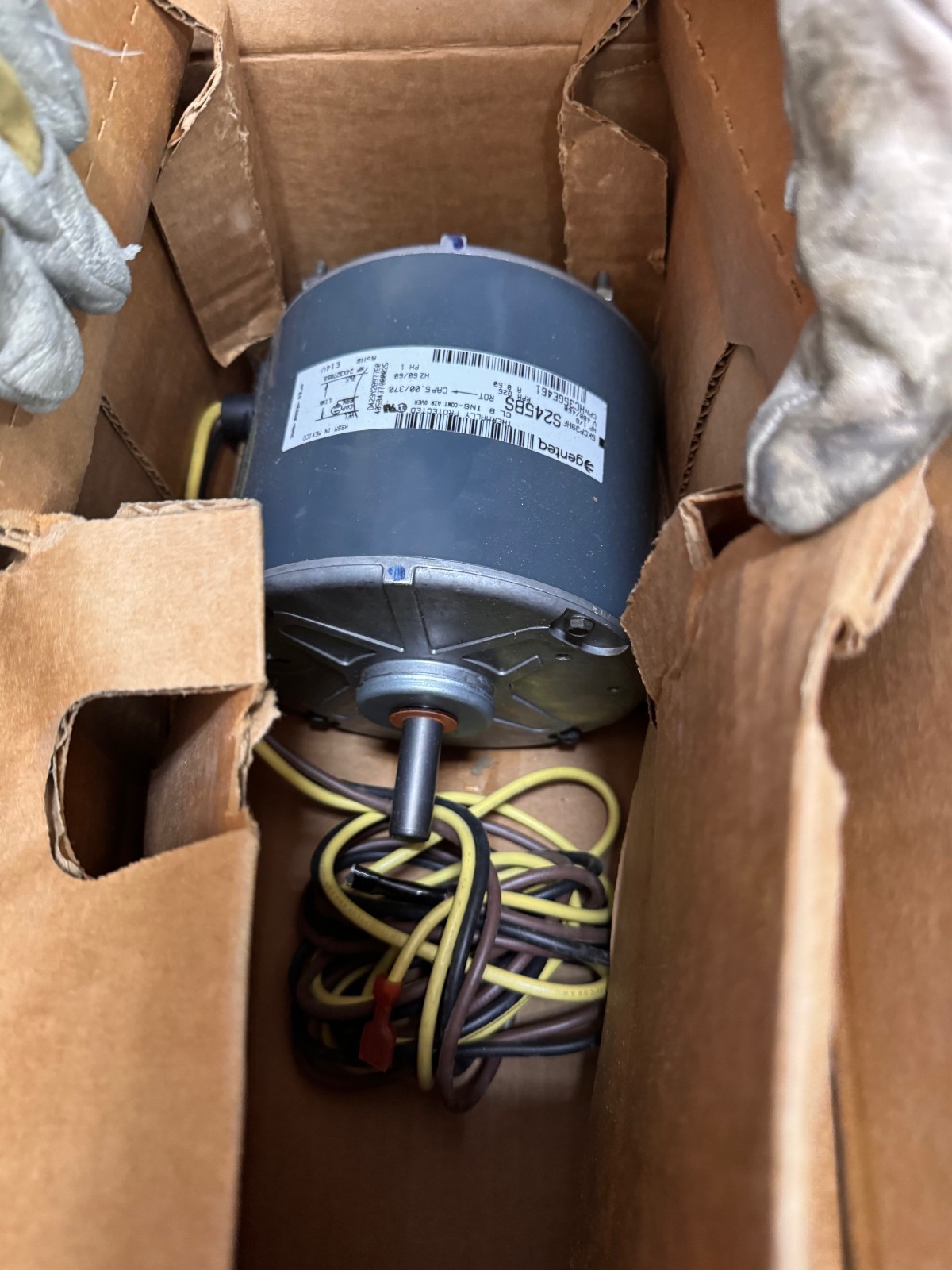 GENTEQ Motor 1/8  HP MODEL HC 35GE 461  S245BS ZJ2 ZI5 825 RPM 400/460 V .5 AMP