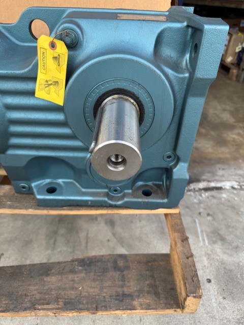 SEW-EURODRIVE GEAR MOTOR WA 42 43 MOD R107DSR180M4BE30HR/EG7C 1770 - 71 RPM 27 H
