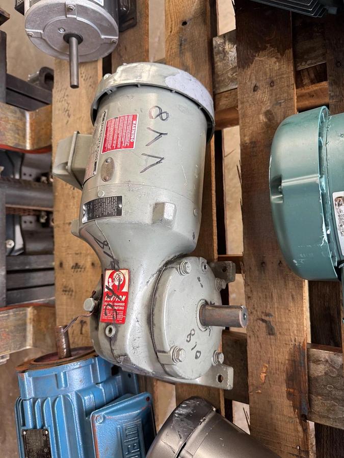US ELECTRIC MOTORS GEAR MOTOR VV8 MOD TF-GWTE K314R059 1 HP RPM 1750 IN 45 OUT