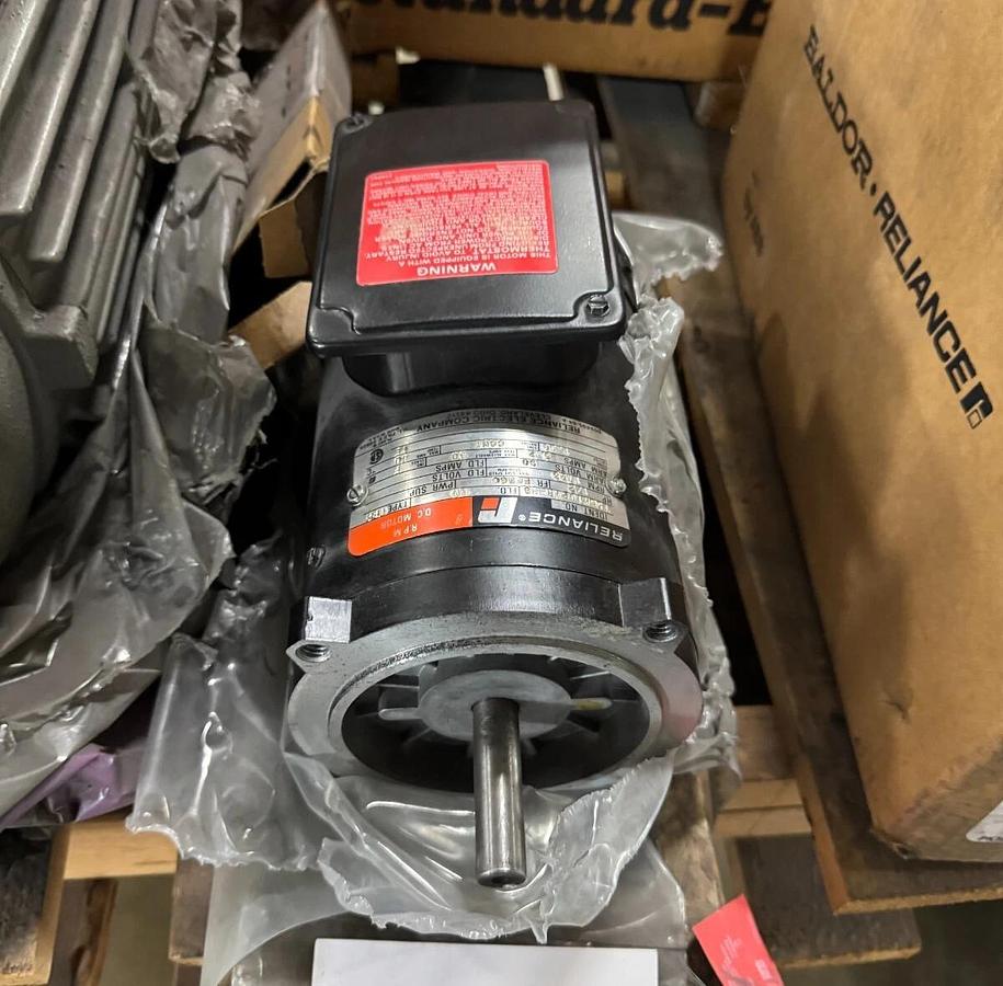 RELIANCE DC MOTOR O3 1/2 HP T56H1021R-PS 1725 RPM 90 V DC  50  AMP PH FR 90 VD