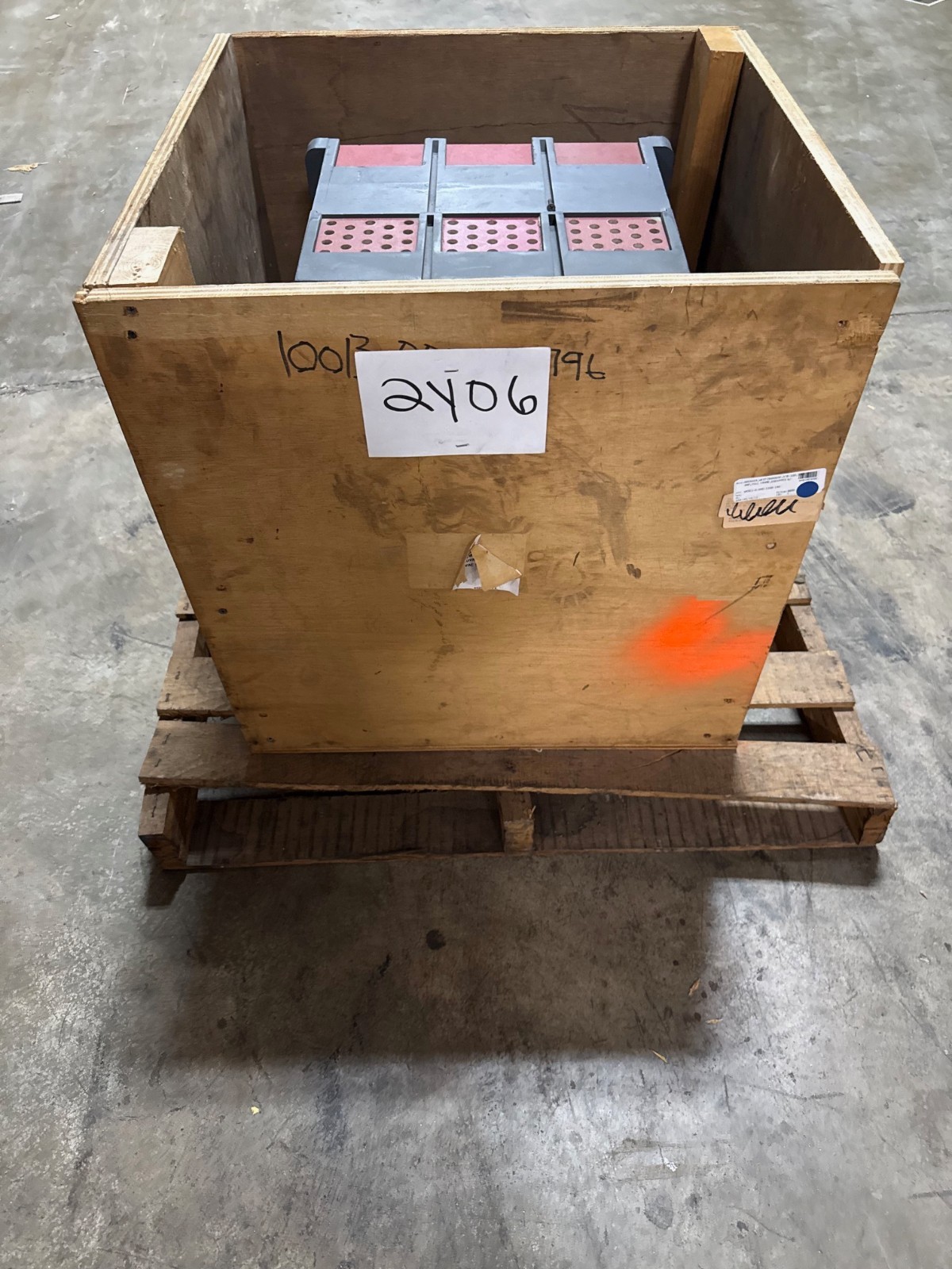 Refurbished BREAKER CUTLER-HAMMER SPB-100 MODEL SPBR330R 3000 AMP BREAKER 3000 AMP TRIP PLUG
