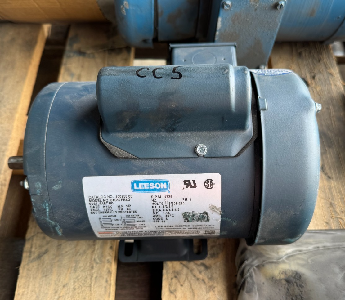 LEESON MOTOR CC5 1/2 HP MODEL C4C17FB4G  1725 RPM 115/208-230 V  1 PH 8/3.8 AMP
