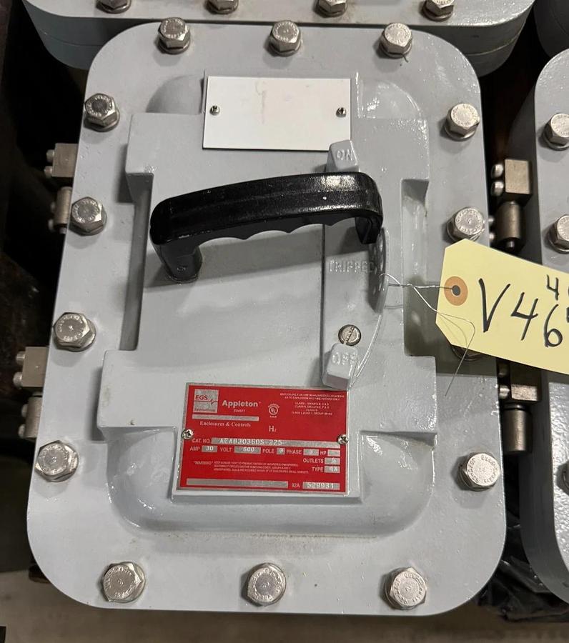 APPLETON EGS EXPLOSION PROOF SWITCH AEAB3036DS-225 V46 30 AMP 600 V 3 PL 3 P